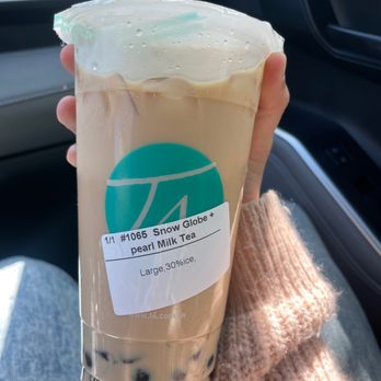 T4 - Snow globe Snow Globe and Pearl Milk Tea - Bubble Tea Near Me - San Ramon, California