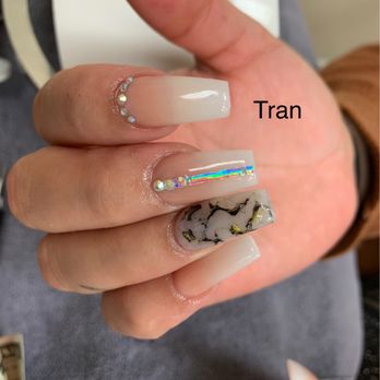 Season Nails & Spa - Nails done by Tran - Nail Salons Near Me - Fresno, California Season Nails & Spa - Nails done by Tran - Nail Salons Near Me - Fresno, California