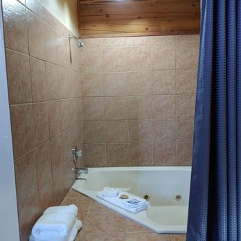 Mt. Charleston - Huge shower/jet spa. - Hiking Near Me - Las Vegas, Nevada Mt. Charleston - Huge shower/jet spa. - Hiking Near Me - Las Vegas, Nevada