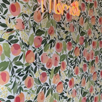 Momo's Gourmet Cheesecake - Cute wall backdrop - Desserts Near Me - Orem, Utah