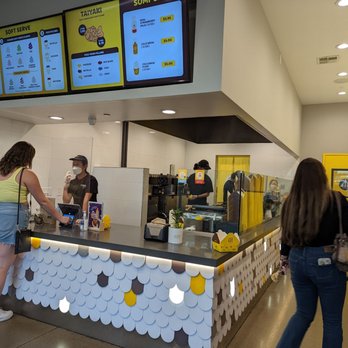 Somisomi - The inside of the store - Ice Cream & Frozen Yogurt Near Me - Pleasanton, California Somisomi - The inside of the store - Ice Cream & Frozen Yogurt Near Me - Pleasanton, California