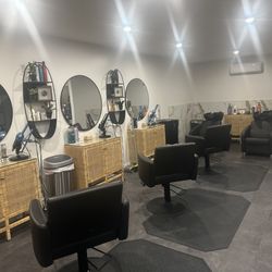 The Midas Touch Hair Salon