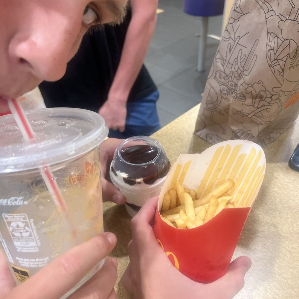 McDonald's - Food bussing - Burgers Near Me - Webster, New York
