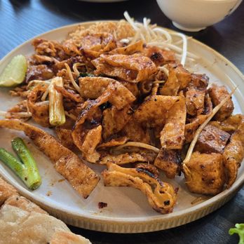 Thai Town - crispy pad thai - Thai Near Me - Sugar Land, Texas Thai Town - crispy pad thai - Thai Near Me - Sugar Land, Texas