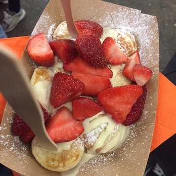 Sunday UpMarket - Dutch pancakes (mini pancakes) - Farmers Market Near Me - London, XGL