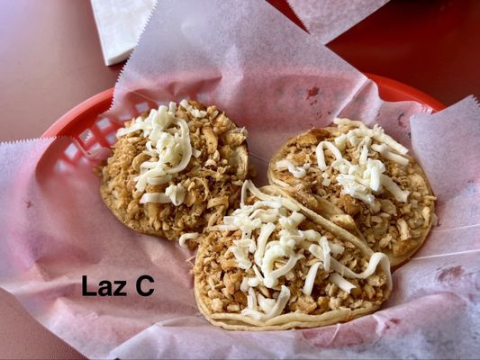 Kiss Pollos Estilo Sinaloa by null