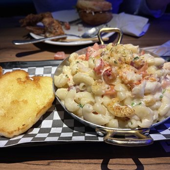 Good Catch Boil House - Lobster Mac, not missing lobster - Cajun/Creole Near Me - Markham, Ontario