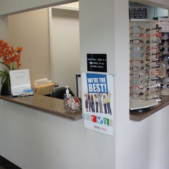Oak Lawn Eye Associates - Oak Lawn Eye Associates front desk - Optometrists Near Me - Dallas, Texas Oak Lawn Eye Associates - Oak Lawn Eye Associates front desk - Optometrists Near Me - Dallas, Texas
