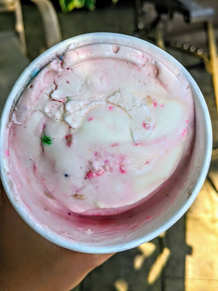 DAIRY QUEEN GRILL & CHILL 16 Photos & 26 Reviews 8895 Darrow Rd, Twinsburg, OH Yelp