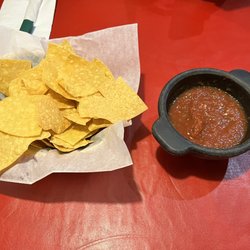 Old Mexico Cantina - Chips and salsa