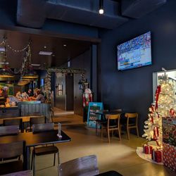 The Fieldhouse at The Crossover - Bar