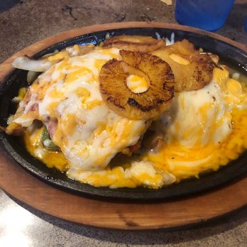 Casa de Ojos Locos - Pineapple Chicken - Mexican Near Me - Cedar Rapids, Iowa