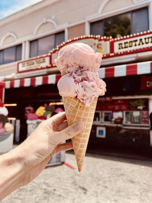 Jaxson's Ice Cream Parlor & Restaurant by null