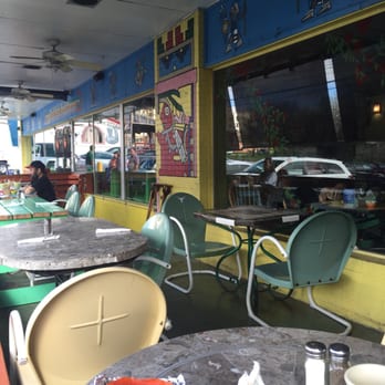 Curra's Grill - Oltorf - Outside porch seating - Mexican Near Me - Austin, Texas Curra's Grill - Oltorf - Outside porch seating - Mexican Near Me - Austin, Texas
