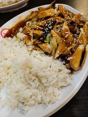 Totts Asian Diner by null