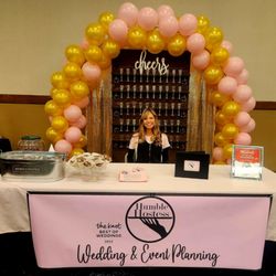 Humble Hostess - Balloon arches, backdrops, and champagne walls for rent!