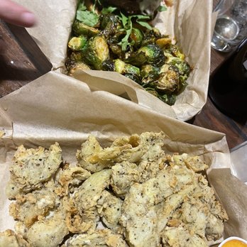 Temblor Brewing Company - Fried artichokes and The Seismic Burger - Breweries Near Me - Bakersfield, California Temblor Brewing Company - Fried artichokes and The Seismic Burger - Breweries Near Me - Bakersfield, California