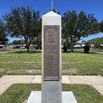 Pinecrest Cemetery - Funeral Services & Cemeteries Near Me - Lake Worth Beach, Florida