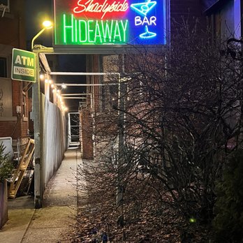 Shadyside Hideaway Bar
