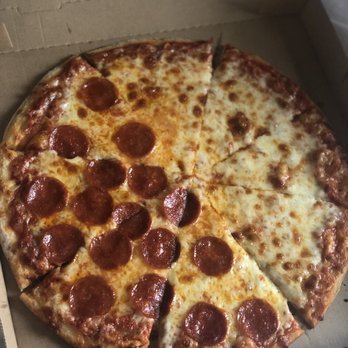 Pizza De Miami - Medium half plain half pepperoni pizza - Pizza Near Me - Miami Beach, Florida Pizza De Miami - Medium half plain half pepperoni pizza - Pizza Near Me - Miami Beach, Florida