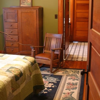 Delano Bed & Breakfast - The Good Room. Rate of $89. per night. Large attached bathroom. - Bed & Breakfast Near Me - Wichita, Kansas Delano Bed & Breakfast - The Good Room. Rate of $89. per night. Large attached bathroom. - Bed & Breakfast Near Me - Wichita, Kansas