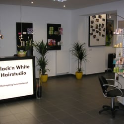 Black'n White Hairstudio