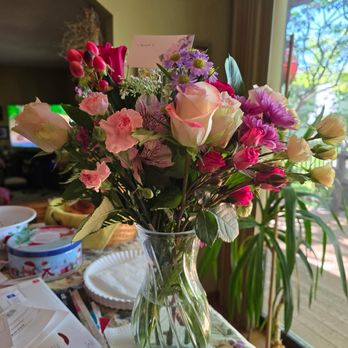 Access Flowers - Florists Near Me - Willowick, Ohio