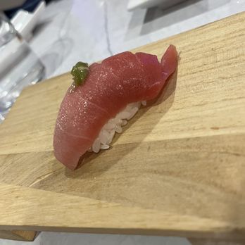 The Homakase Chef - Tuna nigiri - Personal Chefs Near Me The Homakase Chef - Tuna nigiri - Personal Chefs Near Me
