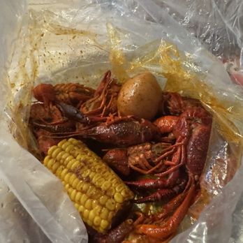 Mr. & Mrs. Crab Juicy Seafood & Bar - Seafood Near Me - Davie, Florida