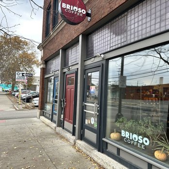Brioso Roastery & Coffee Bar - Outside looking in - Coffee Roasteries Near Me - Columbus, Ohio