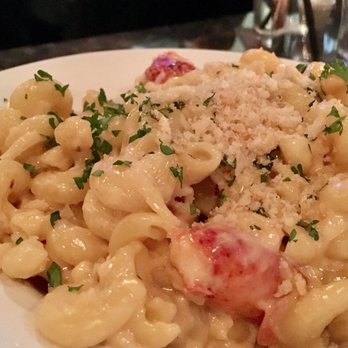Barr's Public House - Lobster Mac and cheese - Pubs Near Me - Maumee, Ohio