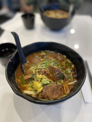 Uno Beef Noodle by null
