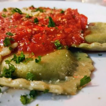 D'Agostino's Pizza & Pub - Spinach and cheese ravioli, topped in marinara - Pizza Near Me - Chicago, Illinois