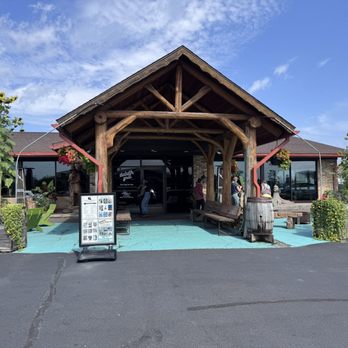 Duluth Grill - Outside - Breakfast & Brunch Near Me - Duluth, Minnesota