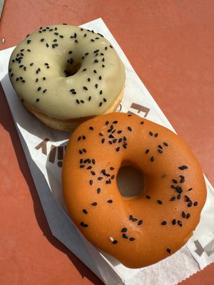 Donut Hut by null