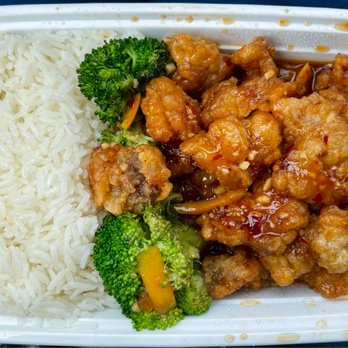 Asian Buffet - Orange Chicken lunch combination, with white rice. I asked for light sauce, as they tend to drench the food in sauce. - Buffets Near Me - Mount Vernon, Illinois Asian Buffet - Orange Chicken lunch combination, with white rice. I asked for light sauce, as they tend to drench the food in sauce. - Buffets Near Me - Mount Vernon, Illinois