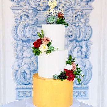 CocoaBerry Cake Co - Canton Wedding Cake - Bakeries Near Me