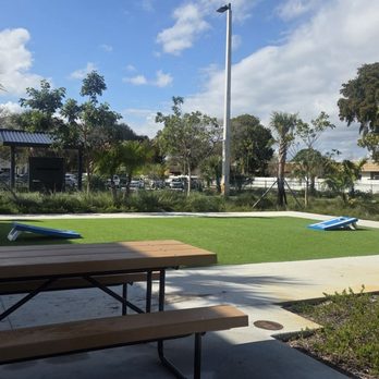 Cali Coffee - Coffee & Tea Near Me - Tamarac, Florida