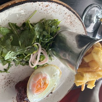 Madison - Modern European Near Me - London, XGL