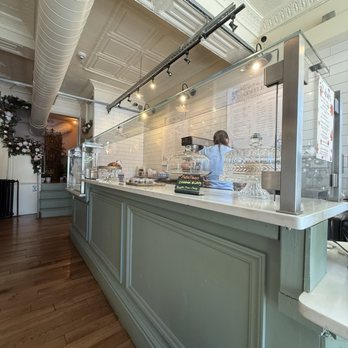 Cafe Flore - Coffee & Tea Near Me - Pittsburgh, Pennsylvania