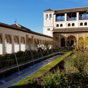 La Alhambra y El Generalife - Landmarks & Historical Buildings Near Me - Granada, GR La Alhambra y El Generalife - Landmarks & Historical Buildings Near Me - Granada, GR