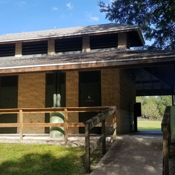 Gemini Springs Park - Bathrooms - Parks Near Me - Debary, Florida