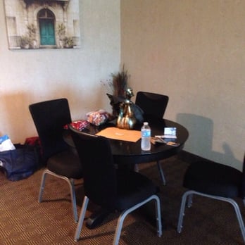 DoubleTree by Hilton Hotel Springfield - Dining area of suite - Hotels Near Me - Springfield, Missouri DoubleTree by Hilton Hotel Springfield - Dining area of suite - Hotels Near Me - Springfield, Missouri