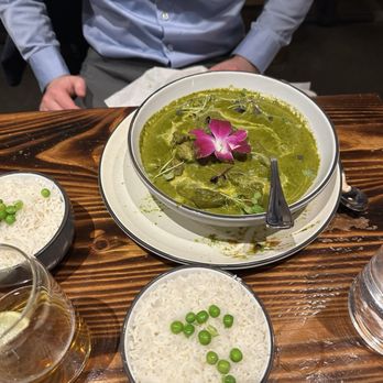 Kahaani on Broadway - Saag Chicken - Indian Near Me - Boston, Massachusetts Kahaani on Broadway - Saag Chicken - Indian Near Me - Boston, Massachusetts