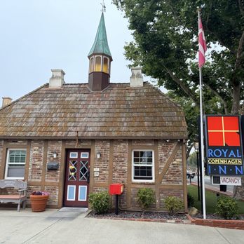 Royal Copenhagen Inn - The front office - Hotels Near Me - Solvang, California Royal Copenhagen Inn - The front office - Hotels Near Me - Solvang, California