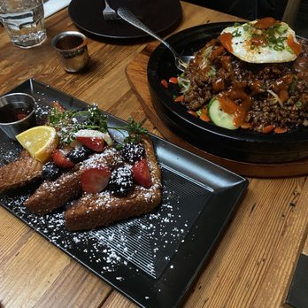 Blackwood - Crusty French Toast + Hot Stone Pot - Thai Near Me - San Francisco, California Blackwood - Crusty French Toast + Hot Stone Pot - Thai Near Me - San Francisco, California