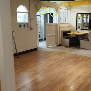 Jamaican Spice - Interior - Caribbean Near Me - Toledo, Ohio Jamaican Spice - Interior - Caribbean Near Me - Toledo, Ohio