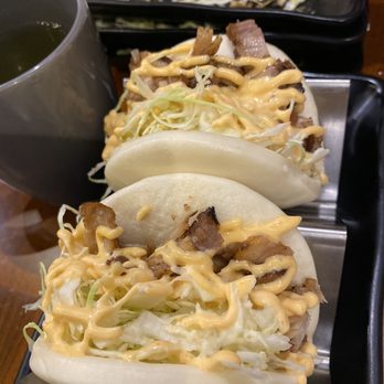 Yaraku Ramen - Pork buns - Ramen Near Me - Edison, New Jersey