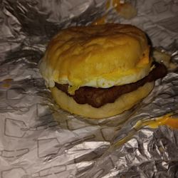 Wendy's - Sauces jake and cheese biscuit