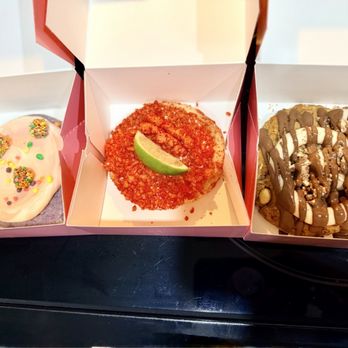 Crumbl - Davie - Bakeries Near Me - Davie, Florida Crumbl - Davie - Bakeries Near Me - Davie, Florida
